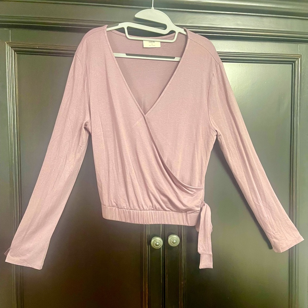 Ivoire women’s Sz.Lrg top